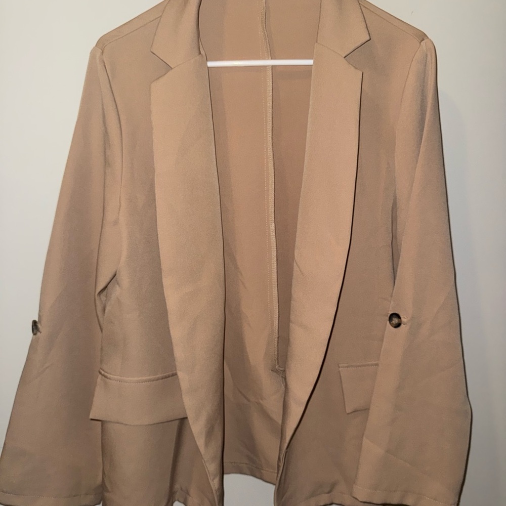 Local European Beige Open-Front Blazer Jacket